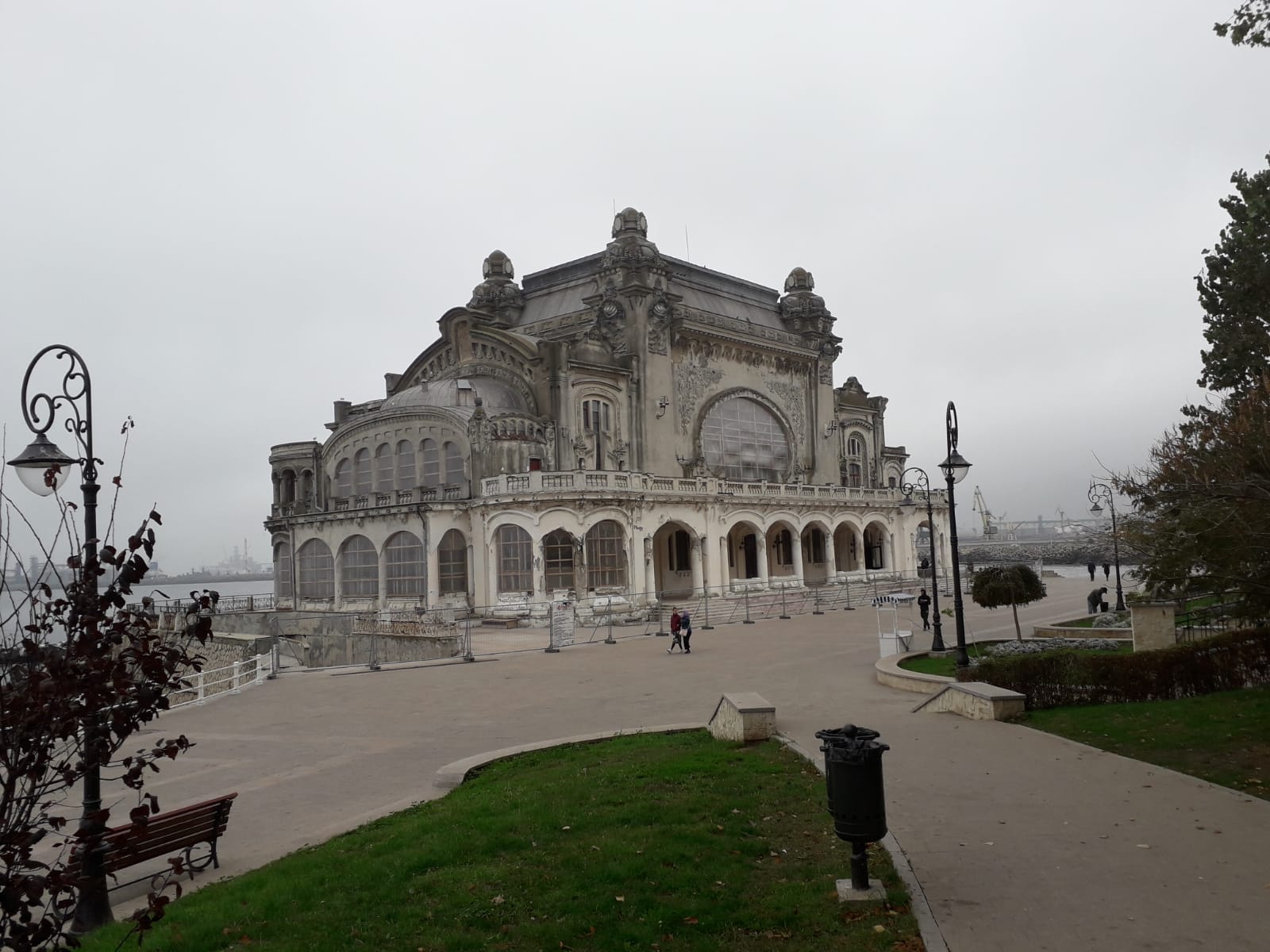 Decebal Făgădău a anunţat că a semnat autorizaţia pentru lucrările de consolidare şi restaurare a Cazinoului