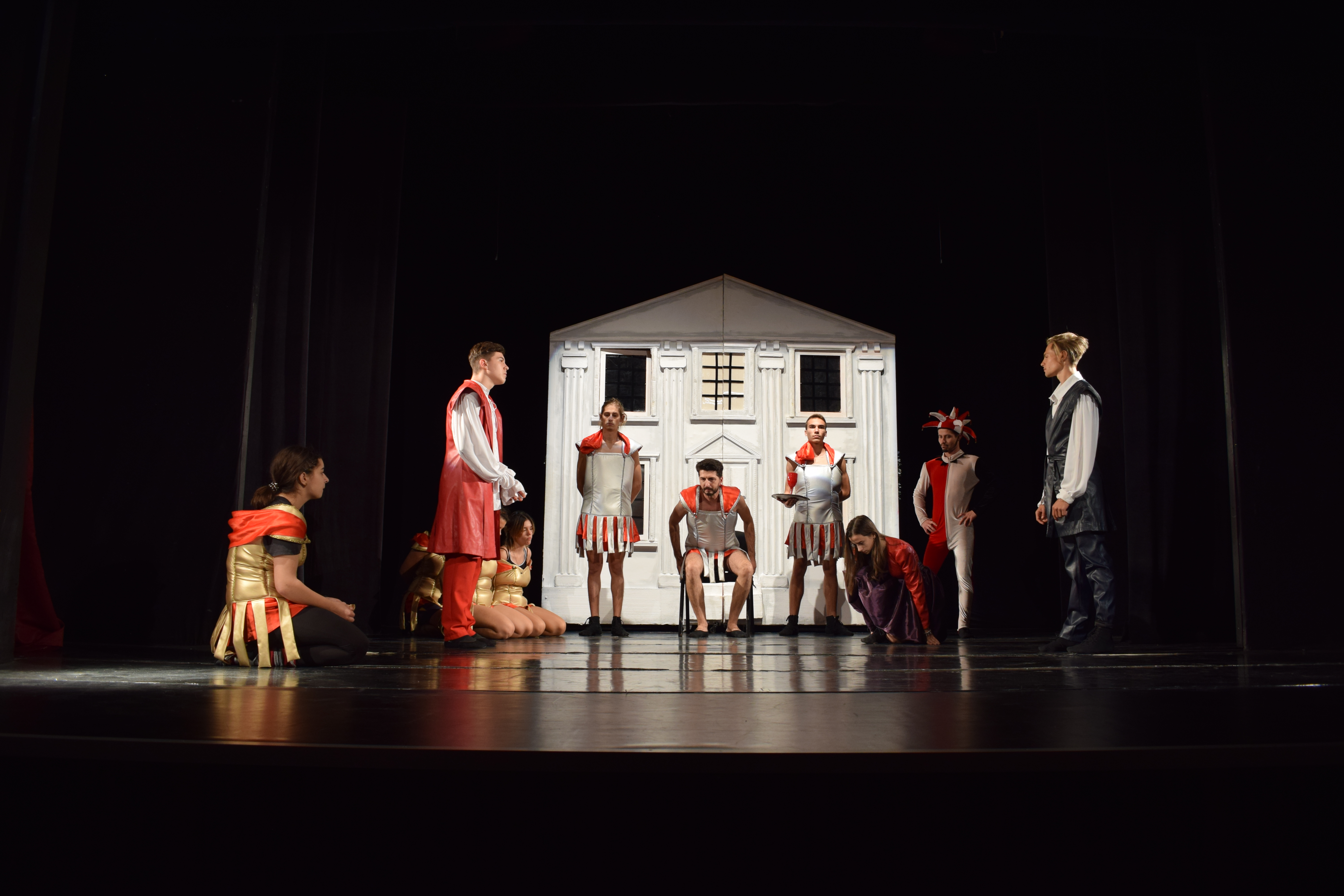 CONSTANȚA: Premiera spectacolului „Coșmarul lui Puck” pe scena Teatrului pentru Copii și Tineret „Căluțul de mare” – FOTO