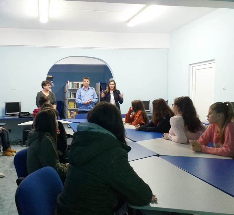 TULCEA: Consecinţele negative ale consumului de tutun, în atenţia jandarmilor
