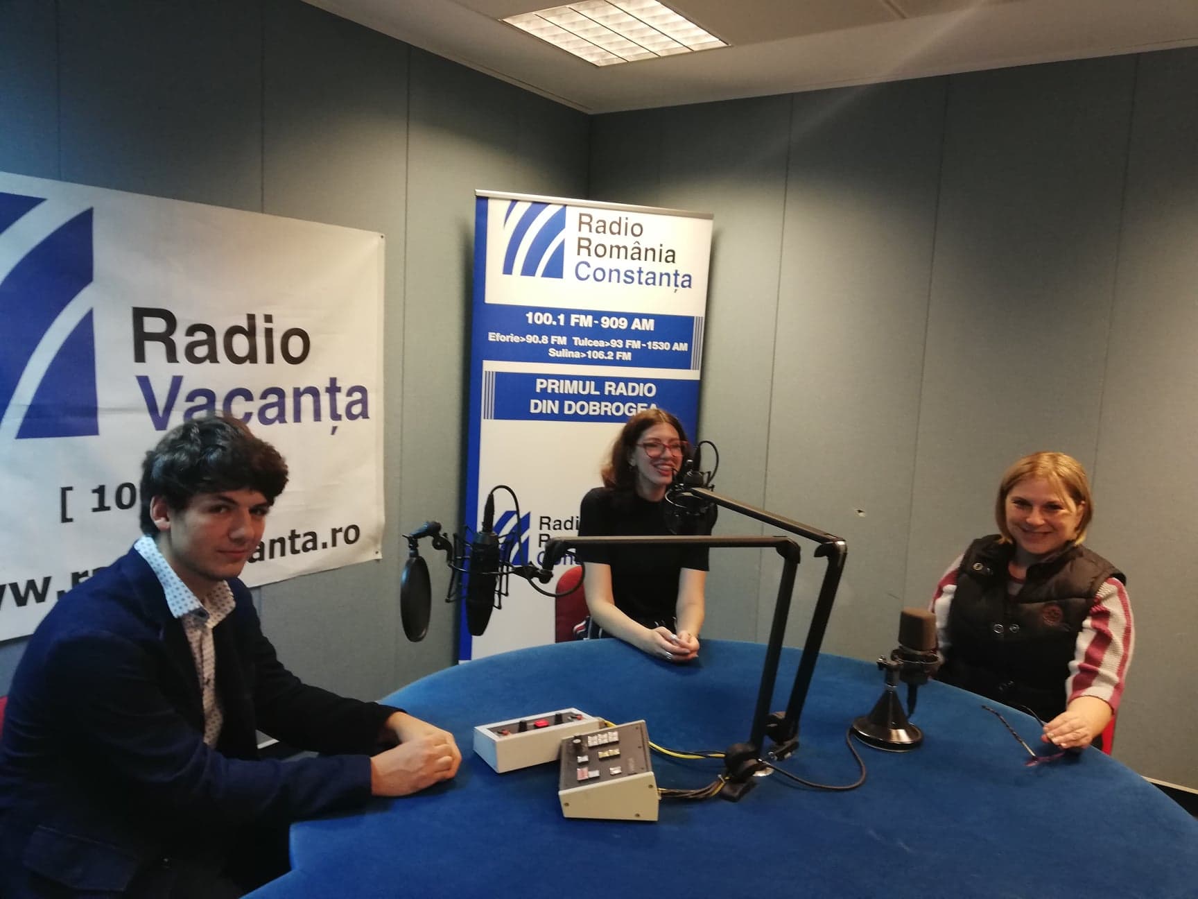 Pasiunea pentru astronomie – Arina-Ilinca Gheorghe și Ștefan Solomon, elevi olimpici la Radio Constanța