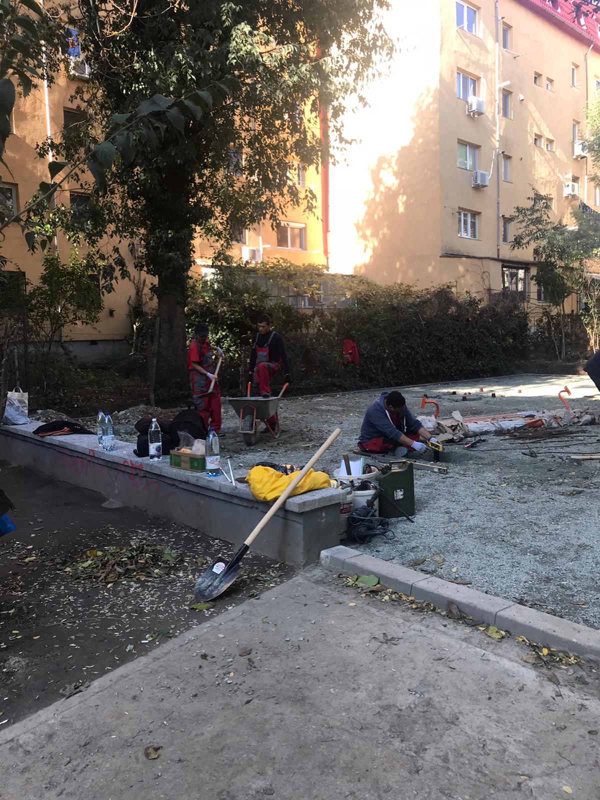 CONSTANȚA: Continuă modernizarea locurilor de joacă din oraș