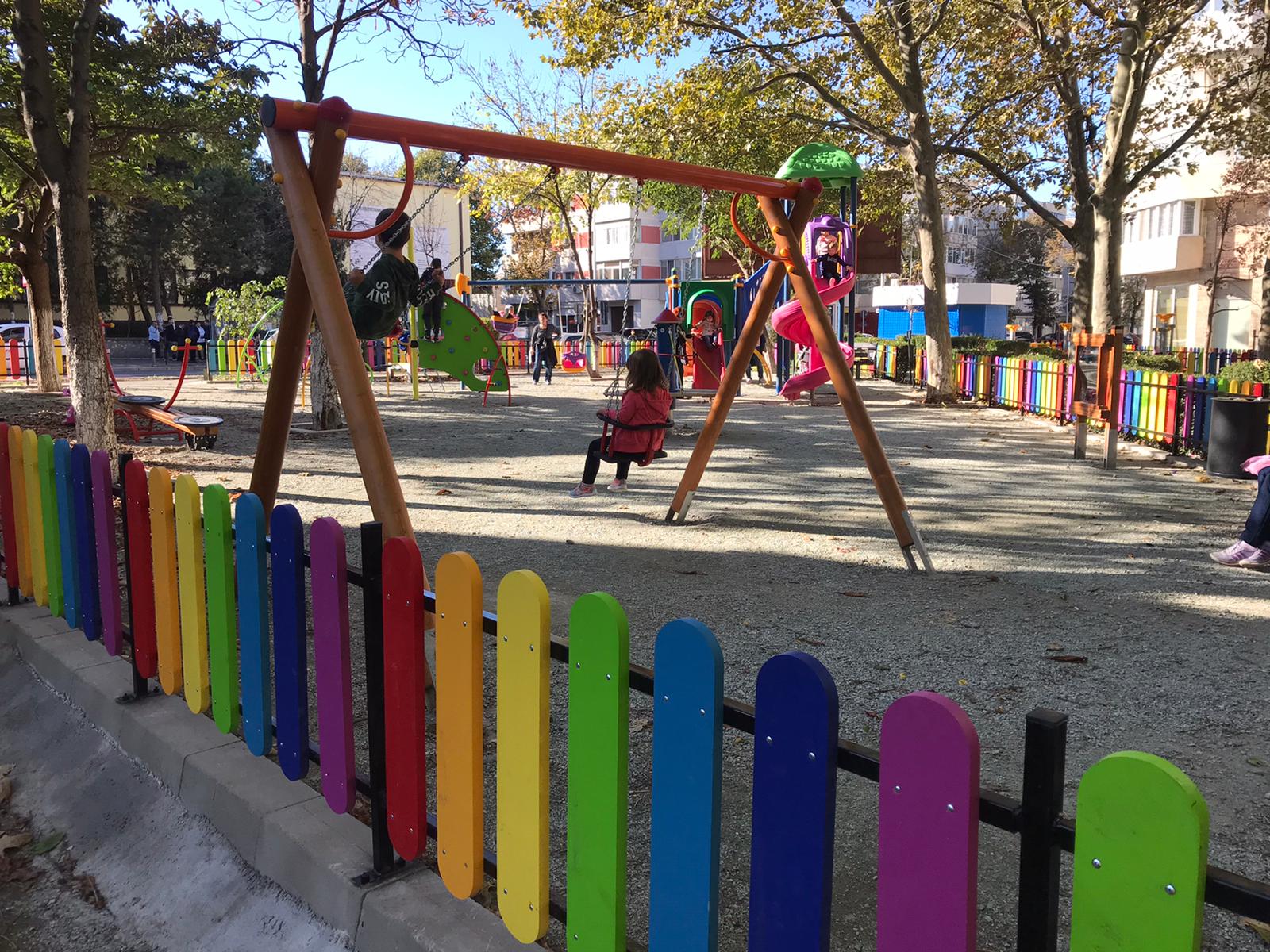 MANGALIA: Se redeschid parcurile, locurile de joacă și birourile de relații cu publicul