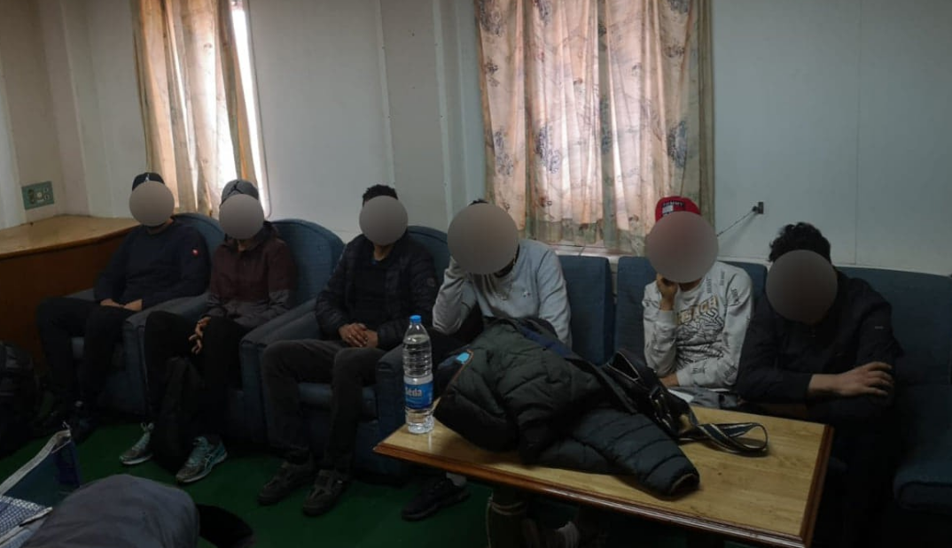 CONSTANȚA: Șase transfugi algerieni au provocat un incendiu la bordul unei nave