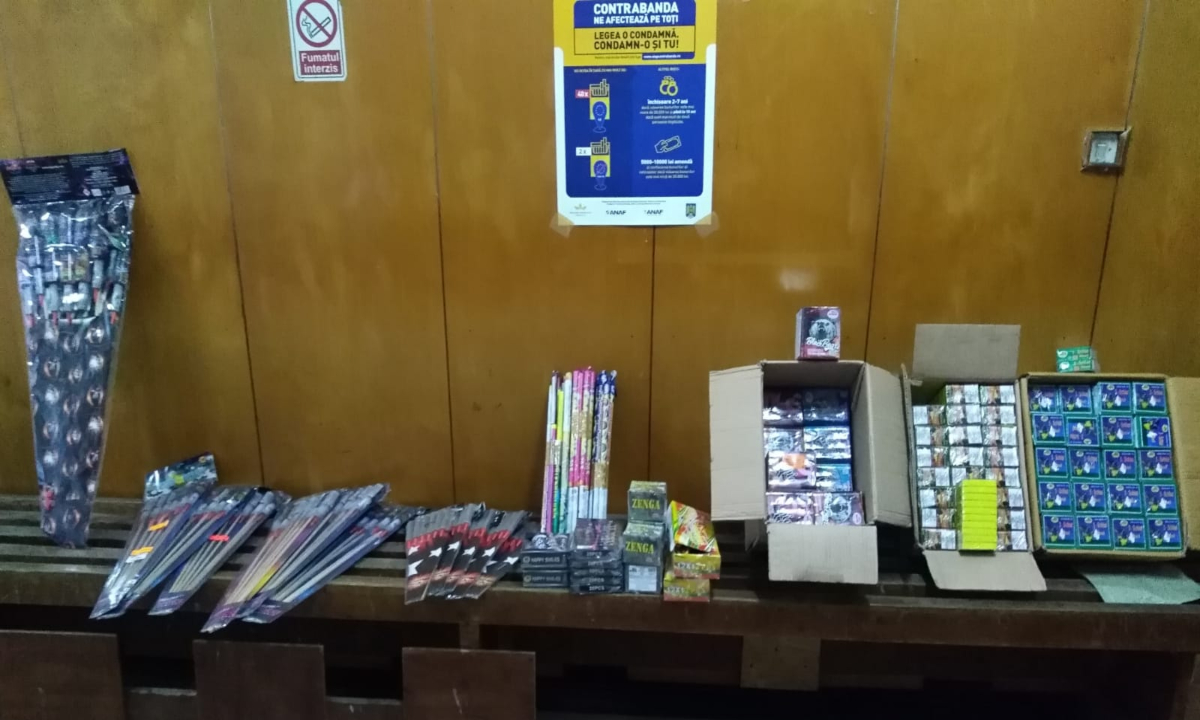 Peste 15.500 articole pirotehnice, confiscate în P.T.F. Vama Veche