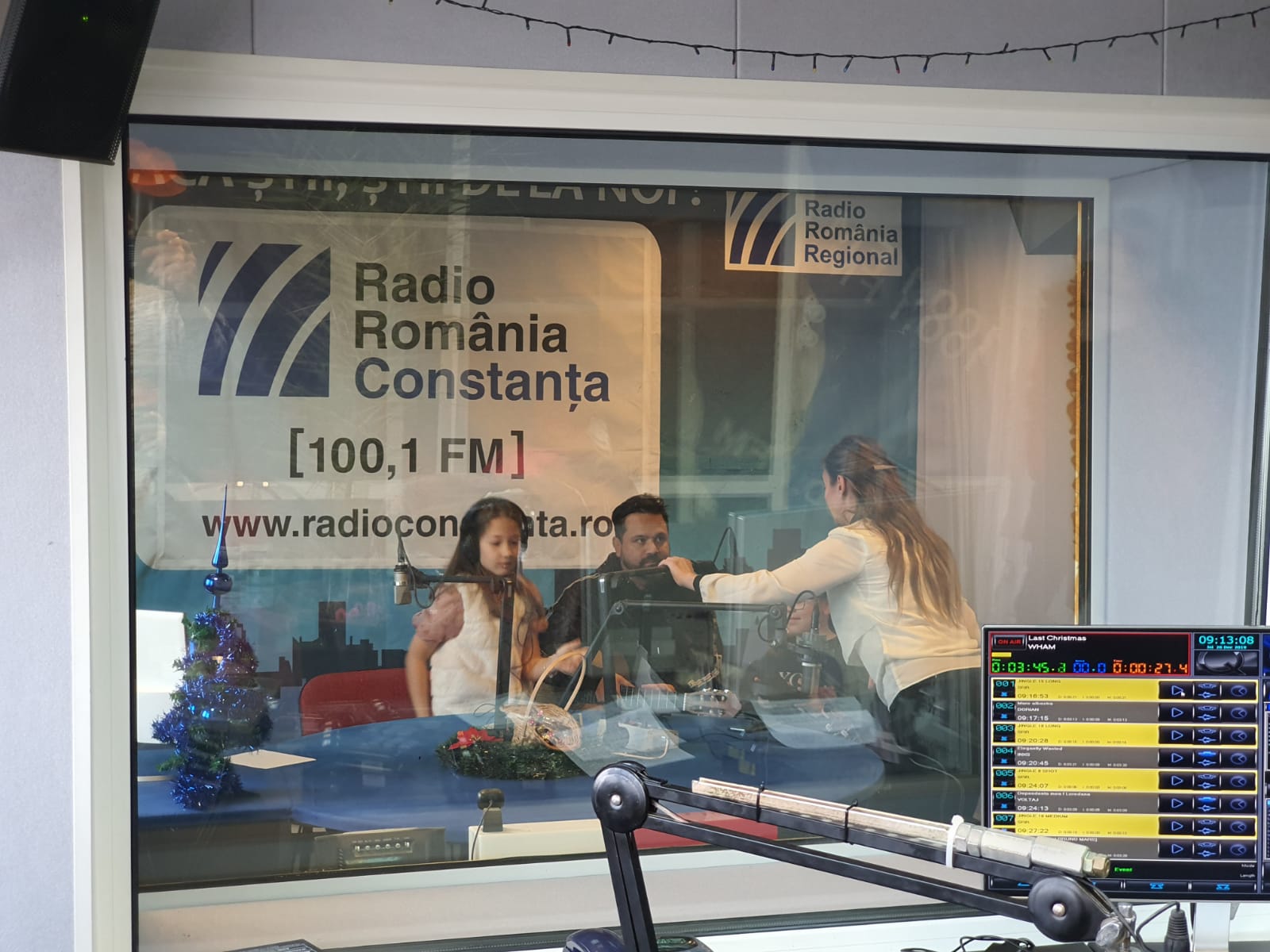 Colinde la Radio Constanța cu Ștefania Lazăr și Emily Mazo din Năvodari