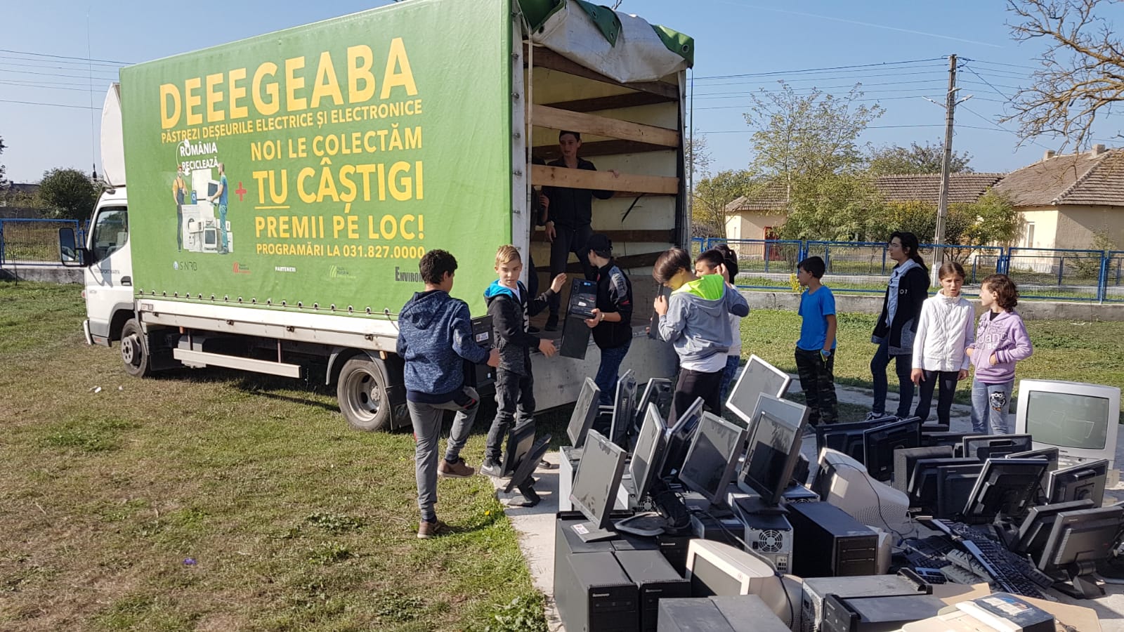 „România Reciclează”: în două luni românii au predat spre reciclare peste 150 de tone de aparate electrice defecte – FOTO