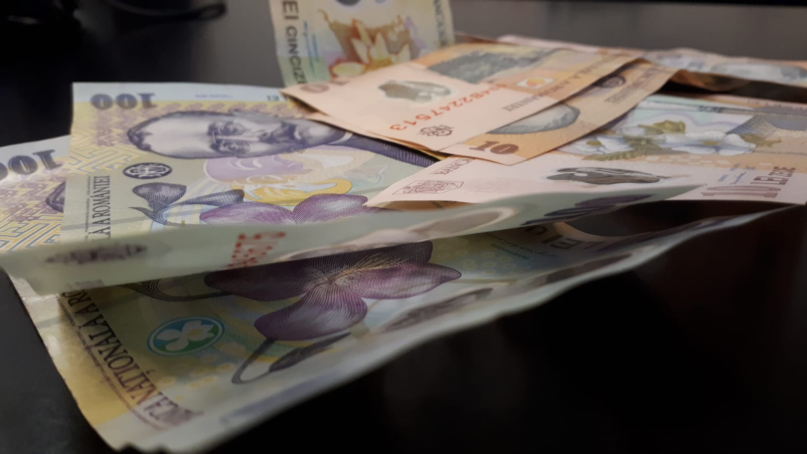 TULCEA: Indemnizaţii de sprijin încasate necuvenit de la începutul pandemiei