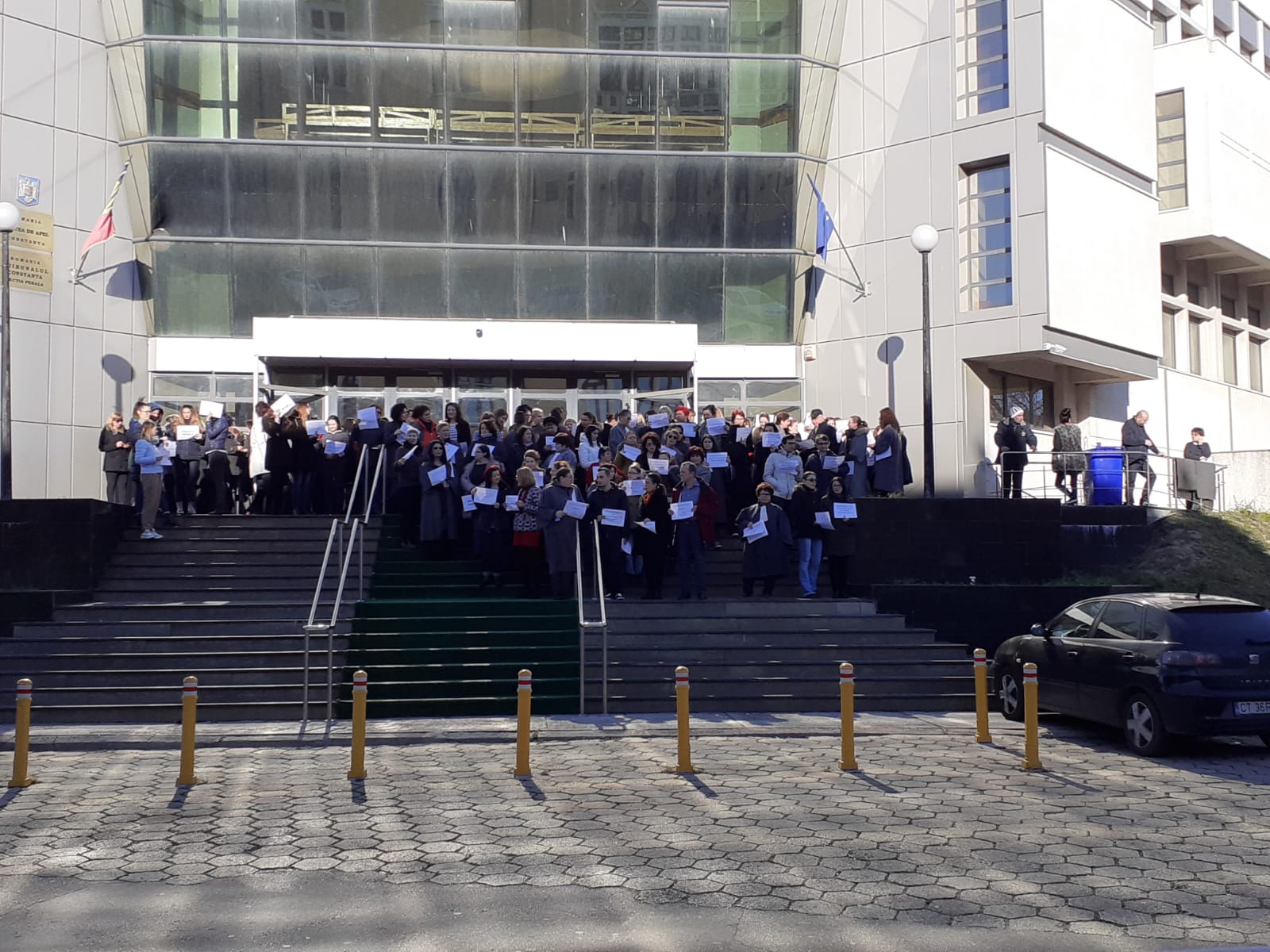 Grefierii anunță noi proteste