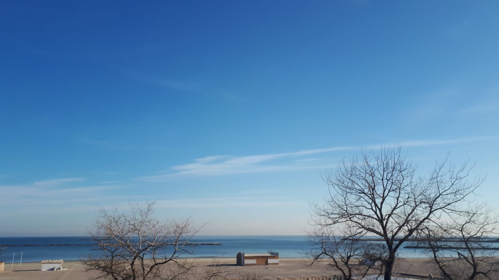 Vremea se răcește ușor în Dobrogea și pe litoral