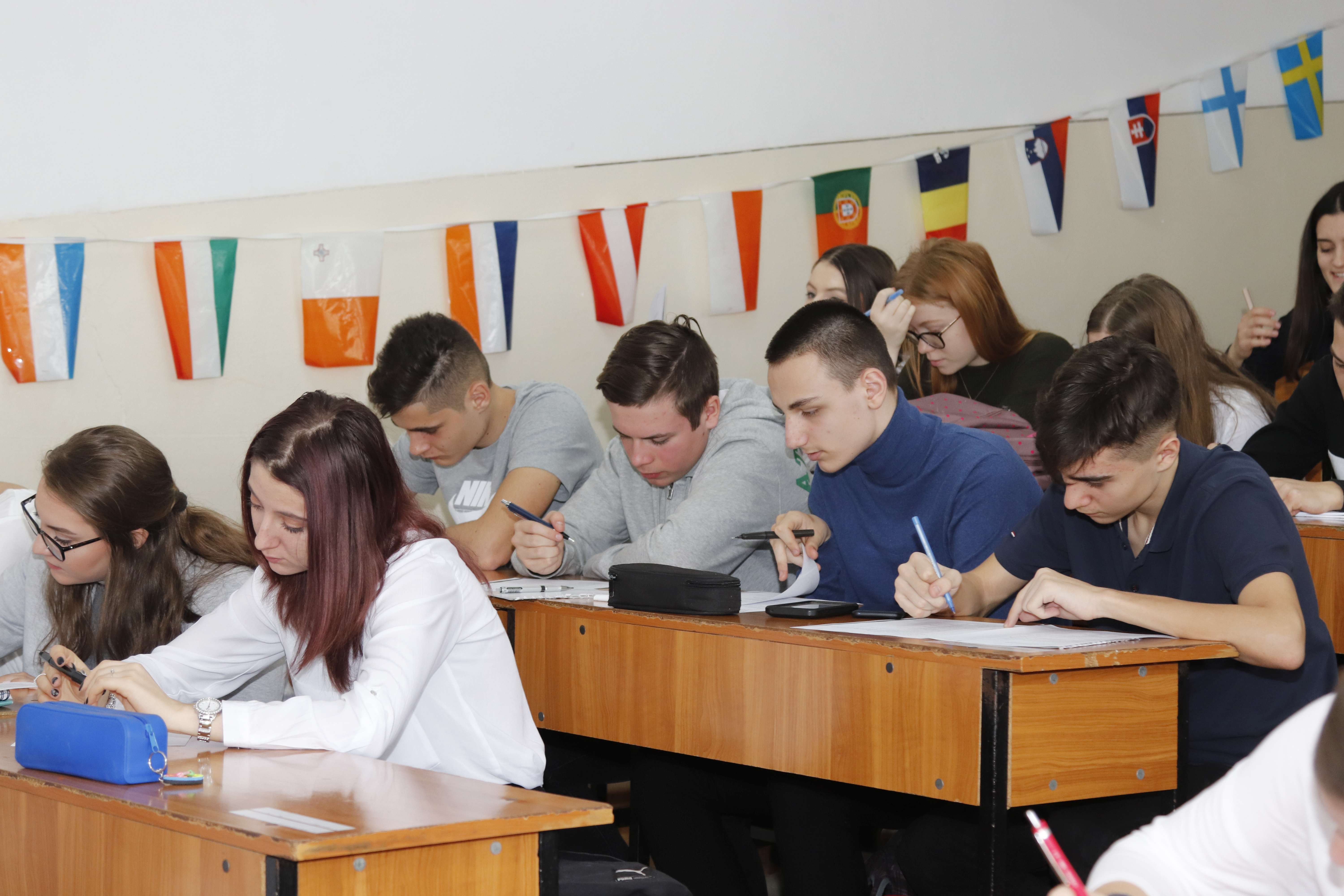 CONSTANȚA: „Școala de afaceri” pentru elevi, la Liceul Teoretic “Ovidius” – FOTO