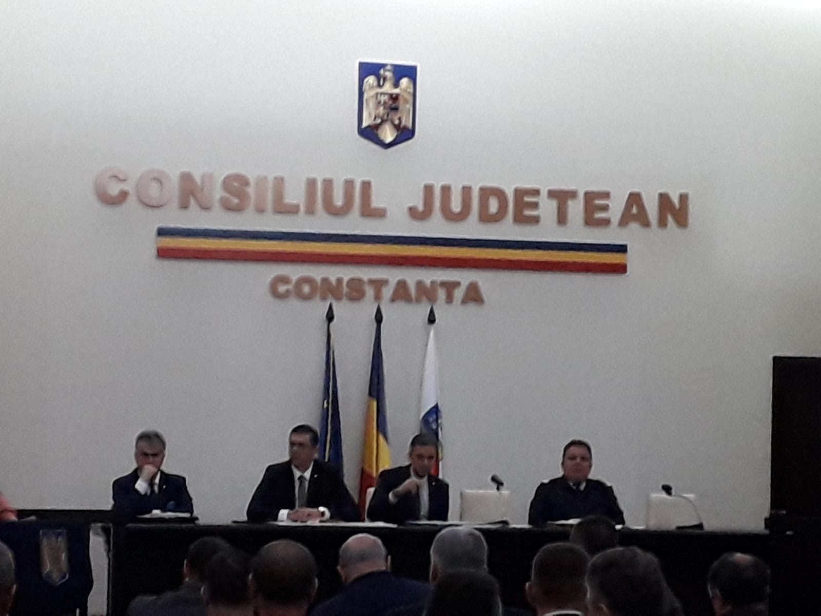 CONSTANȚA: Comitetul Judeţean pentru Situaţii de Urgenţă dezbate aspectele legate de operaţiunile de aducere la suprafaţă a navei Queen Hind