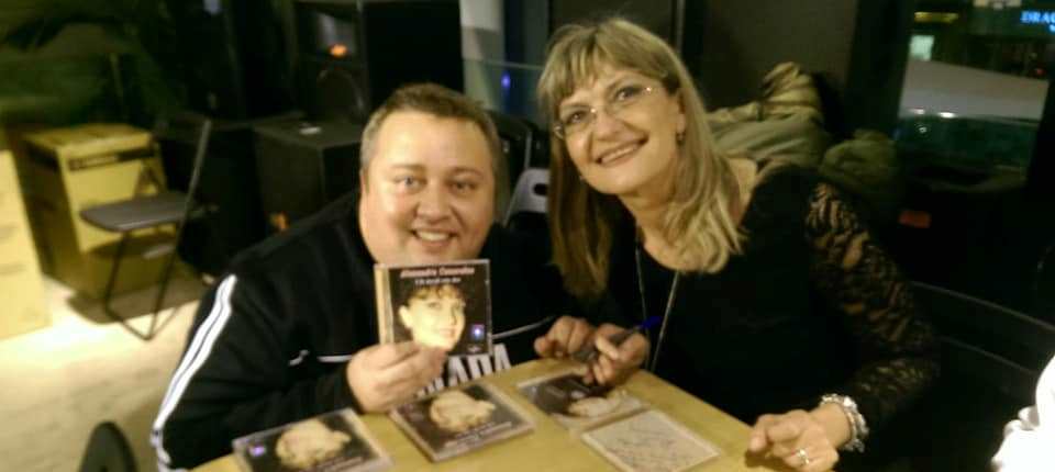 Astăzi, la Radio Constanța | Blogger-ul Mircea Nicolau, specialist în muzica ușoară românească, și Alexandra Canareica, ultima câștigătoare a trofeului „Steaua fără nume”, invitați în emisiunea „Atelier urban“