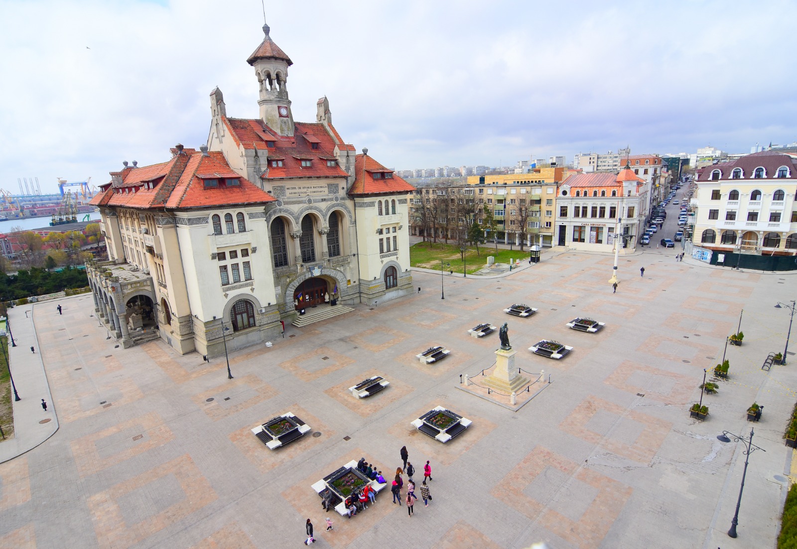 CONSTANȚA: Restricții de circulație în Piața Ovidiu