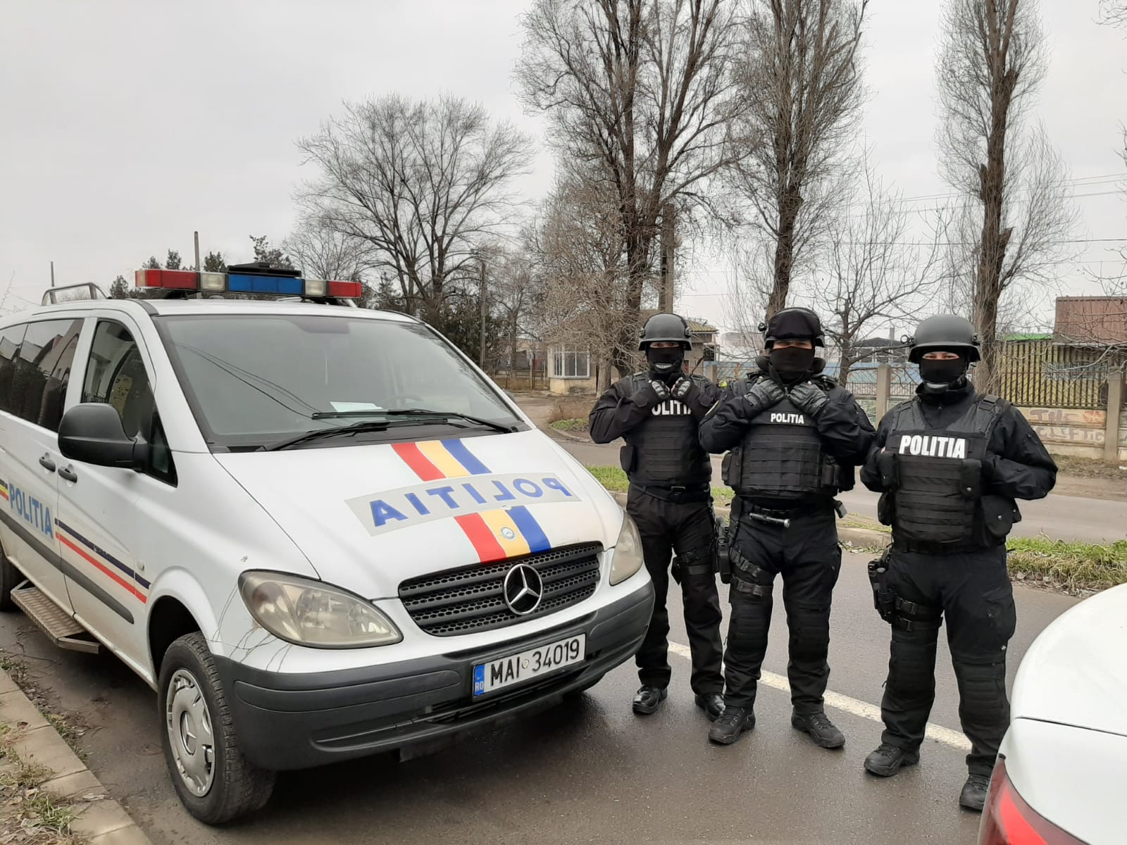 TULCEA: Persoane evacuate din apartamente, din cauza unui colet suspect
