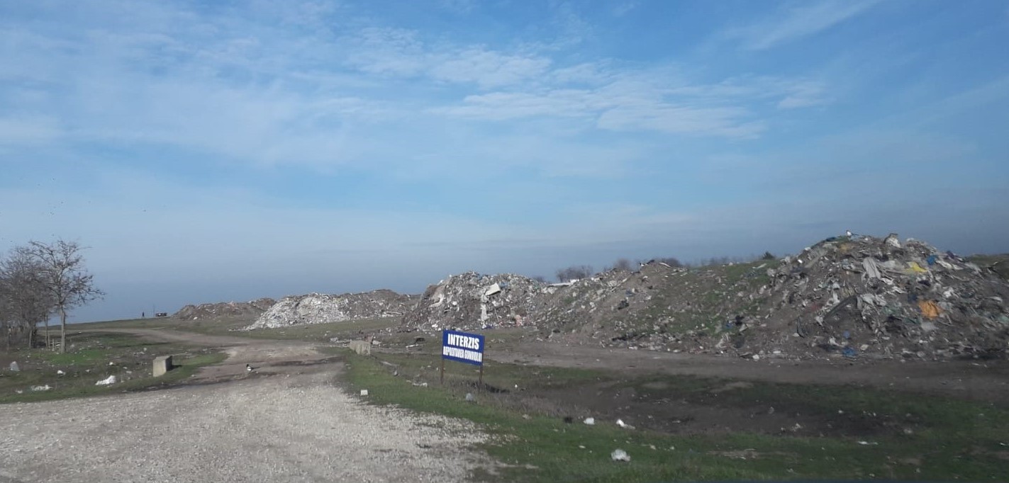 CONSTANȚA: Firma de salubrizare din comuna Valu lui Traian nu va mai ridica deşeurile celor care nu colectează selectiv