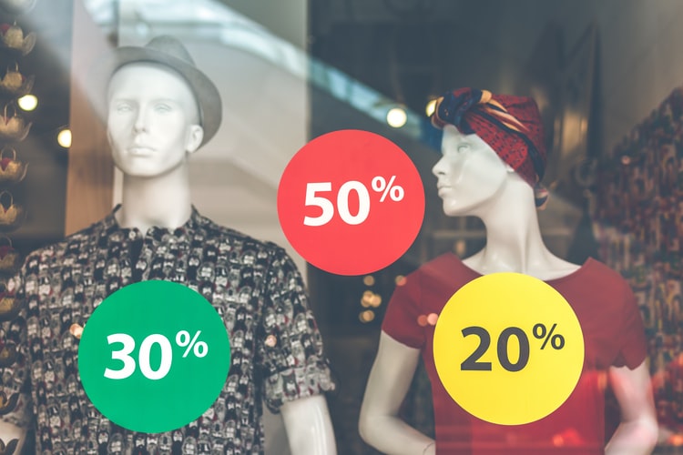 Este perioada reducerilor! Protecţia Consumatorilor atrage atenţia asupra promoţiilor false