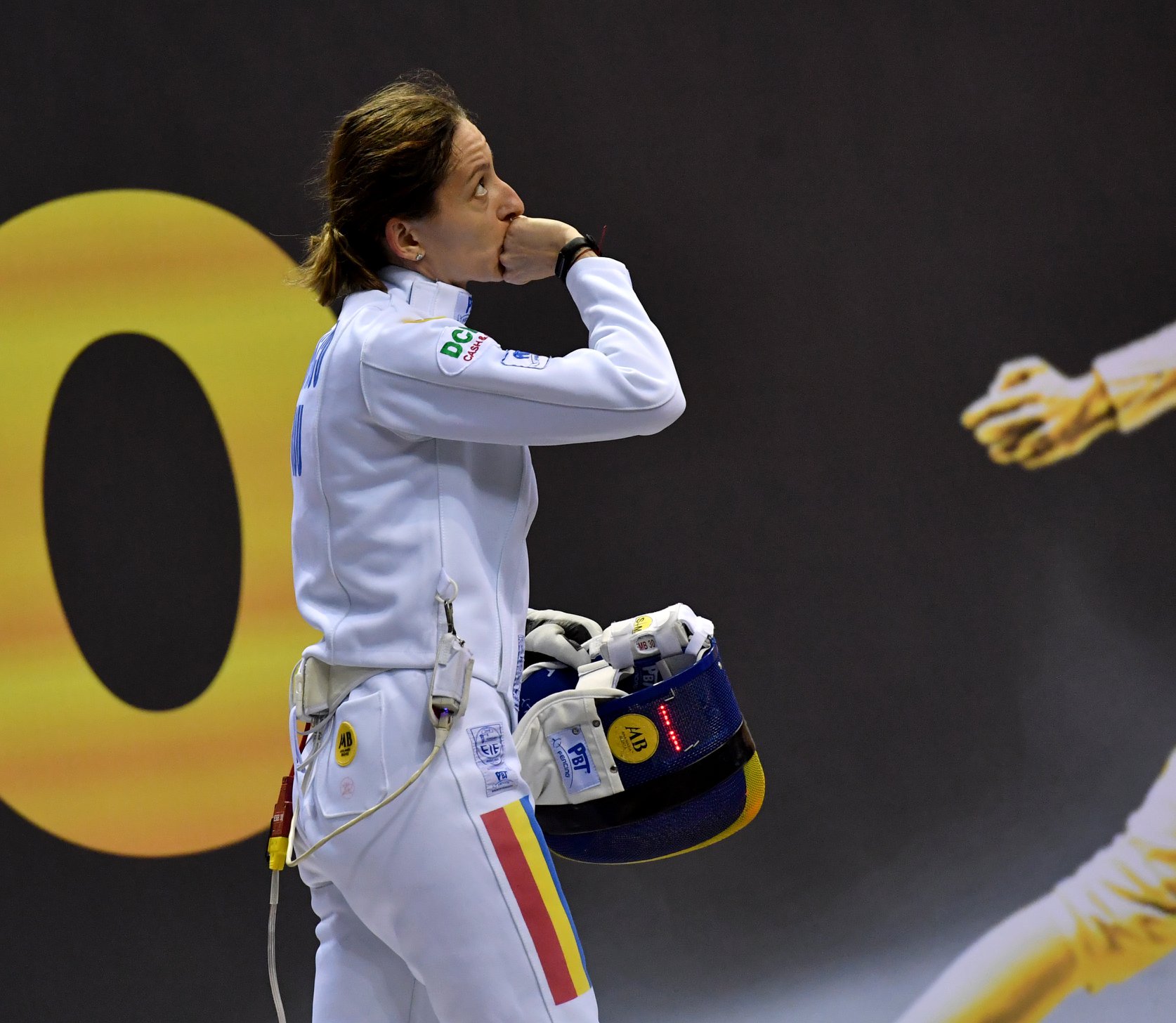 Ana-Maria Popescu s-a calificat în semifinalele probei de spadă la JO