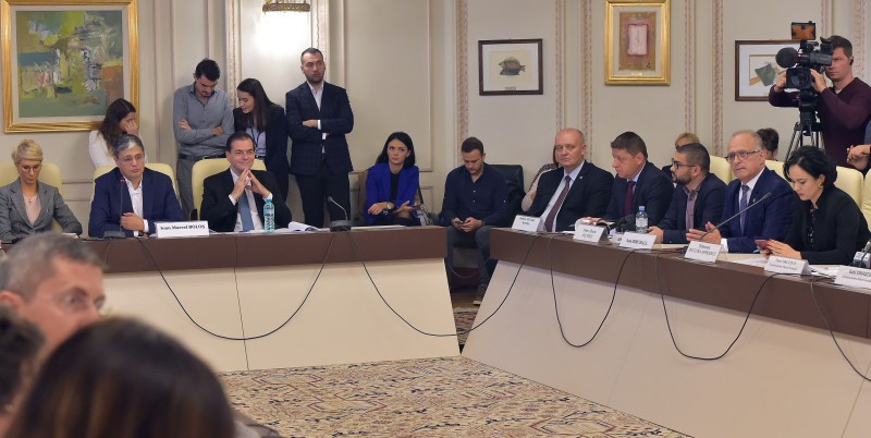 A doua zi de audieri în Parlament a miniştrilor Cabinetului Orban 2