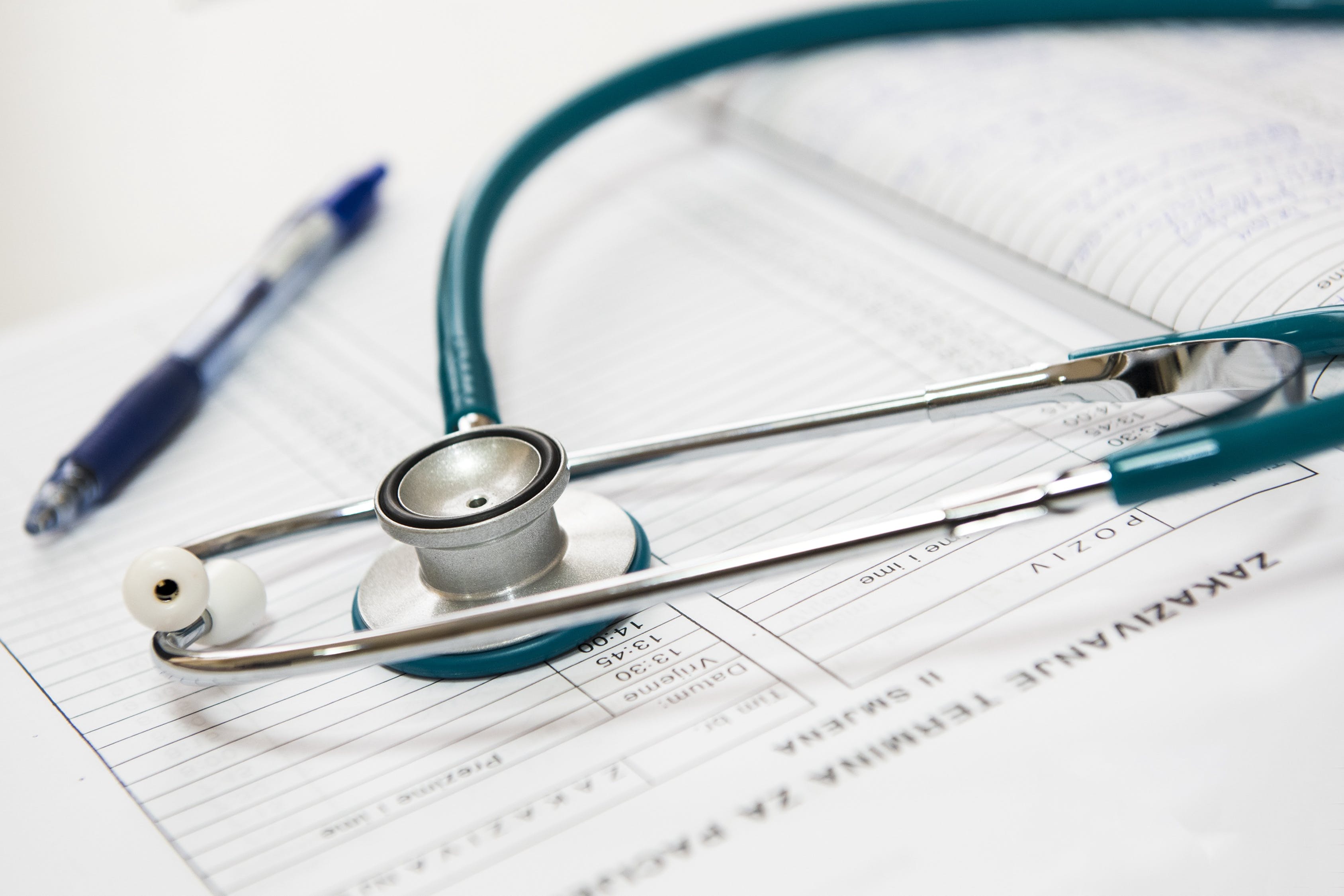 Actualele formulare pentru eliberarea concediului medical mai pot fi folosite doar până la sfârșitul acestui an