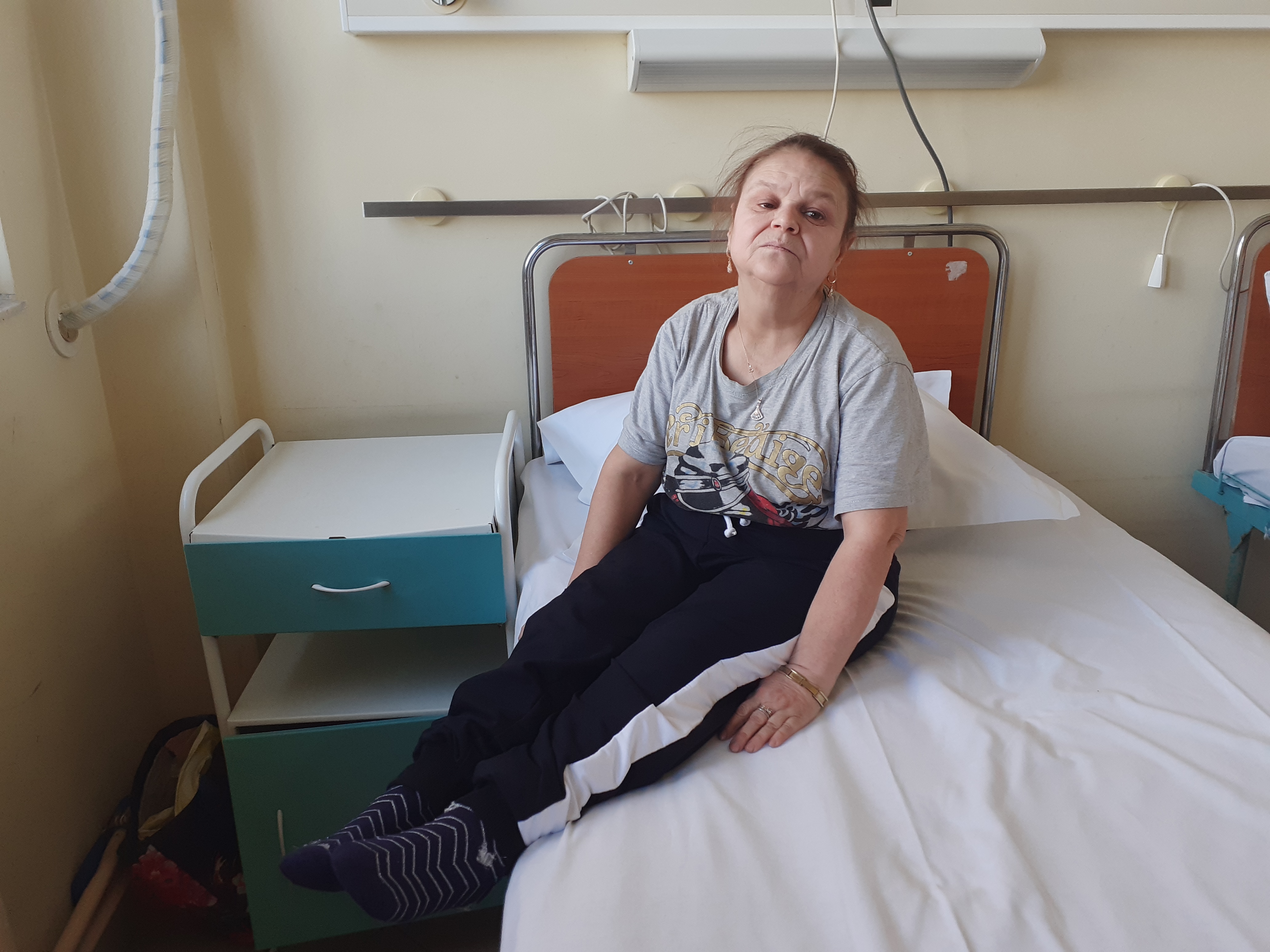 Adulți nevoiți să își ducă viața într-un corp de copil. Povestea unei constănțence care suferă de nanism