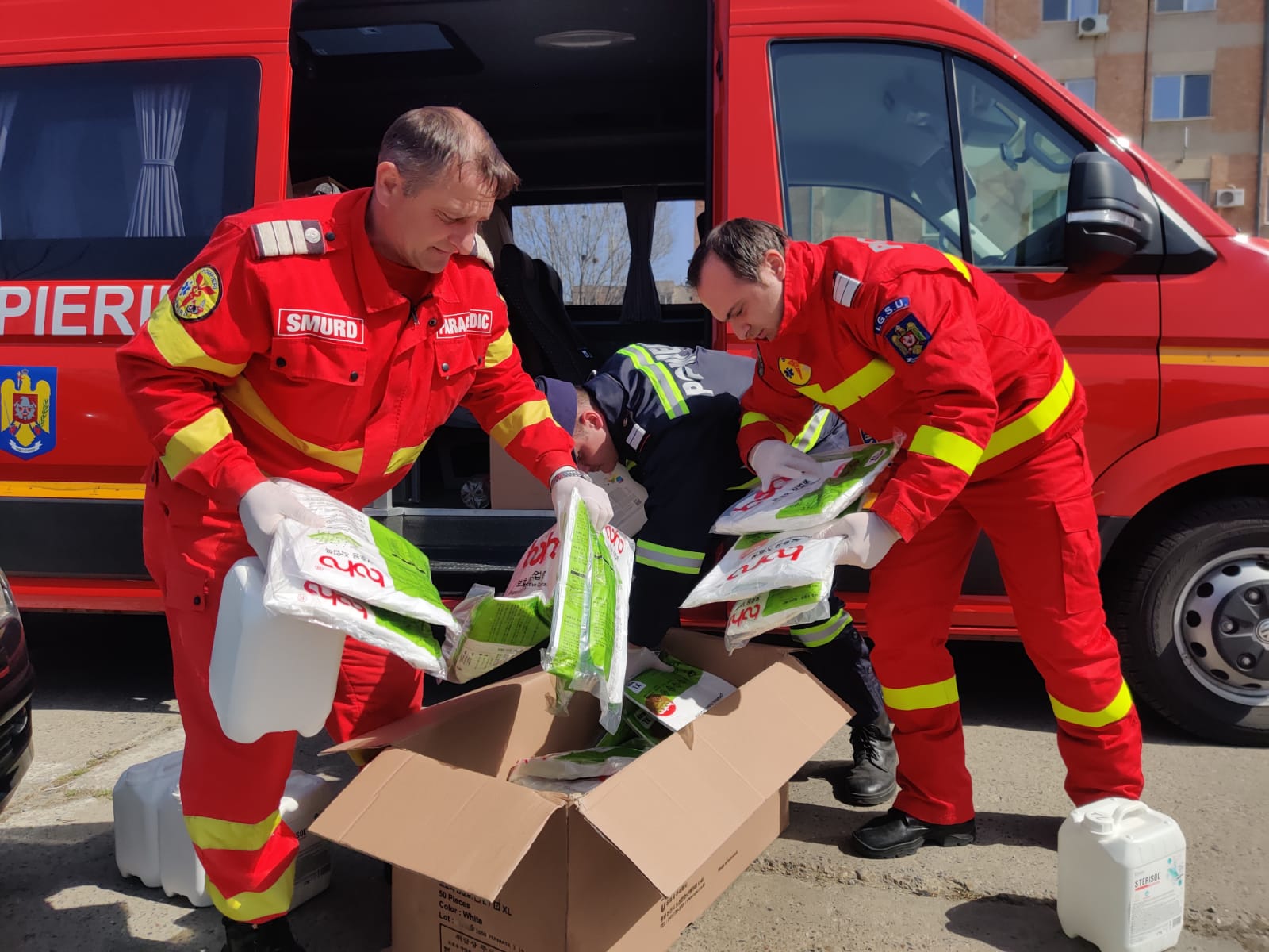 TULCEA: Materiale de protecție pentru personalul medical și echipajele operative ale ISU „DELTA”