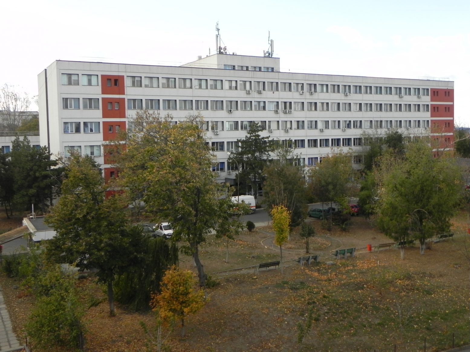 Spitalul de Urgență Tulcea organizează un nou concurs pentru mai multe posturi de asistent medical