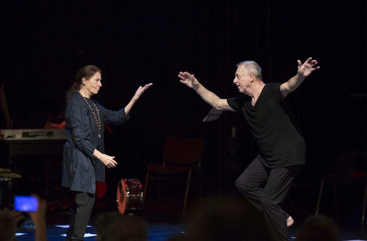 Coregraful Gigi Căciuleanu dansează pentru Măiastră