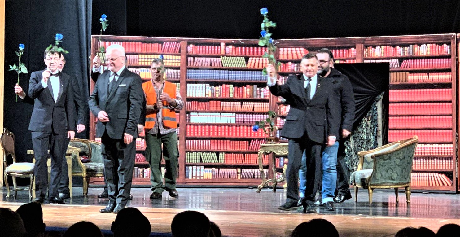 FOTO | Premiera spectacolului „Naşul din umbră” în regia lui Lică Gherghilescu, cu un scenariu semnat de Nicu Baturi, pe scena Teatrului Naţional de Operă şi Balet „Oleg Danovski” din Constanţa