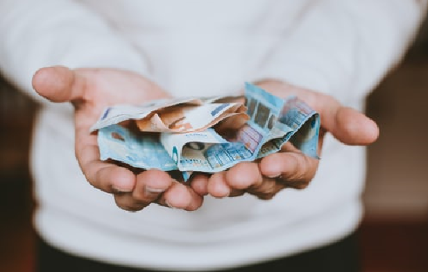 CURS BNR. Un nou maxim istoric. 1 EURO – 4,82 LEI