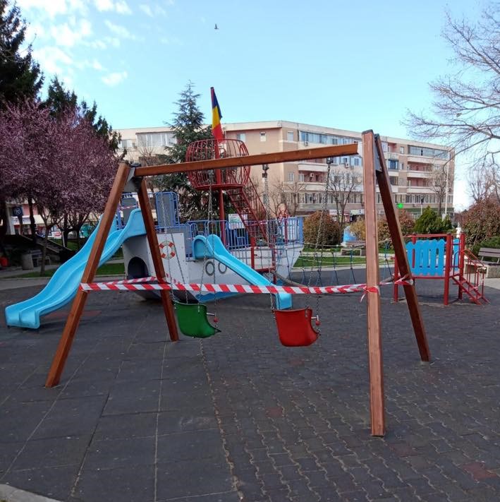 TULCEA: Mulţi dintre seniorii municipiului ignoră măsurile de prevenţie faţă de infectarea cu noul coronavirus