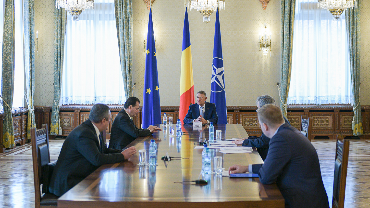 Şedinţă la Cotroceni, pe tema COVID-19. Preşedintele Iohannis discută cu premierul Orban, şeful MAI, ministrul Sănătăţii şi ministrul Apărării