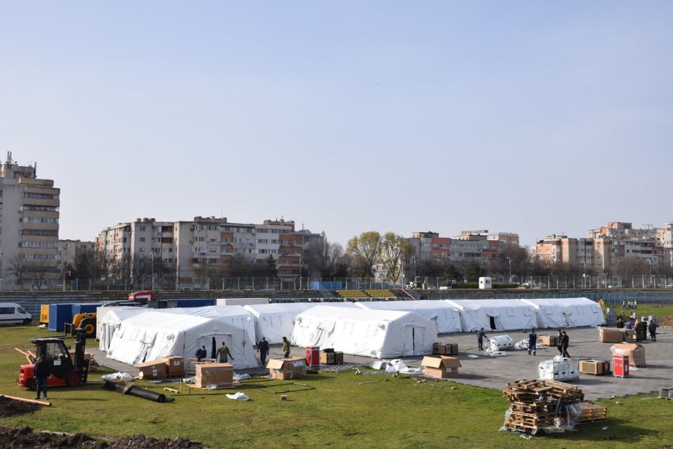 CONSTANŢA: CNAPM participă la montarea Spitalului Militar Modular pentru COVID-19, instalat pe Stadionul Portul. Interviu cu directorul Costel Stanca