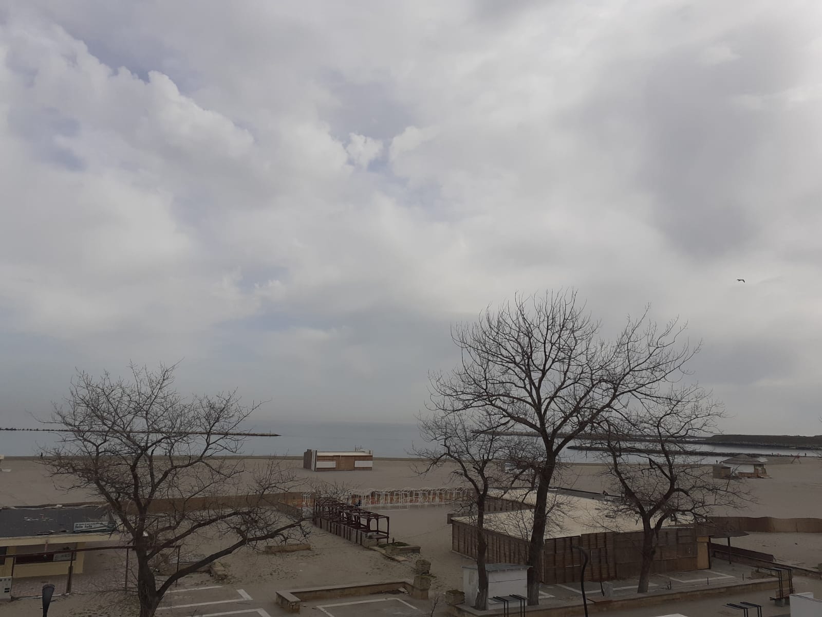 Vremea va fi închisă în Dobrogea, cu cel mult 9 grade Celsius în aer