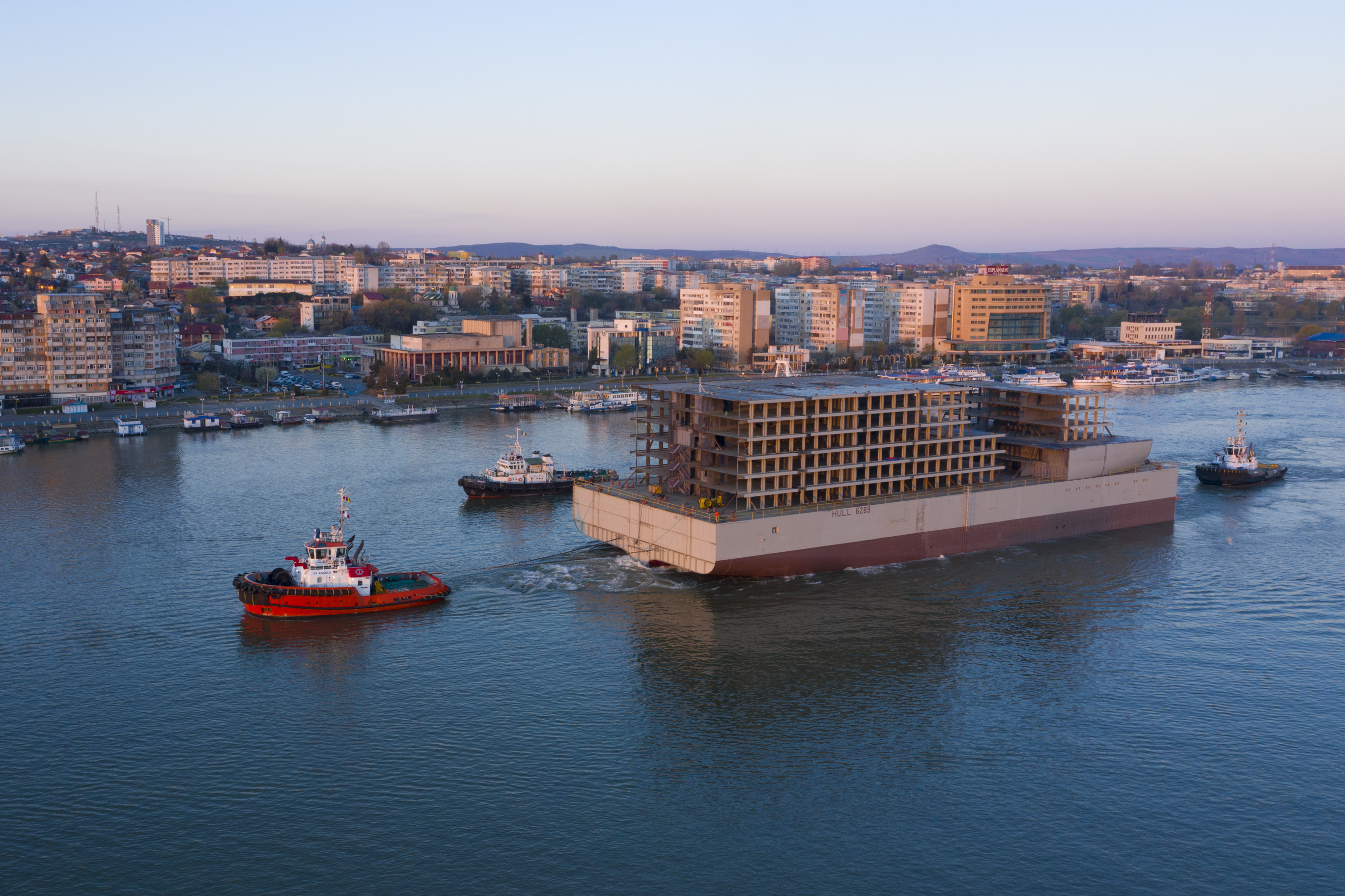 TULCEA: Șantierul Naval a livrat o comandă pentru o navă de croazieră