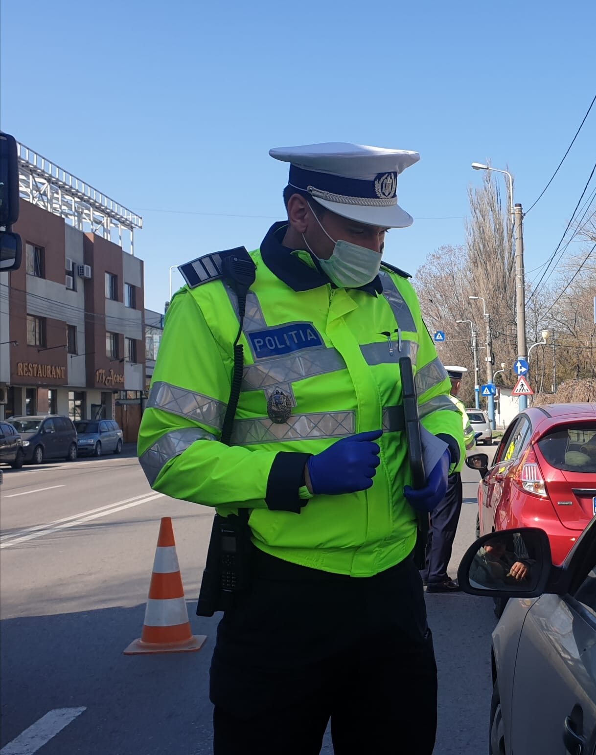 IGPR: Peste 1.300 de poliţişti rutieri, la datorie pe drumurile publice, în perioada de Crăciun