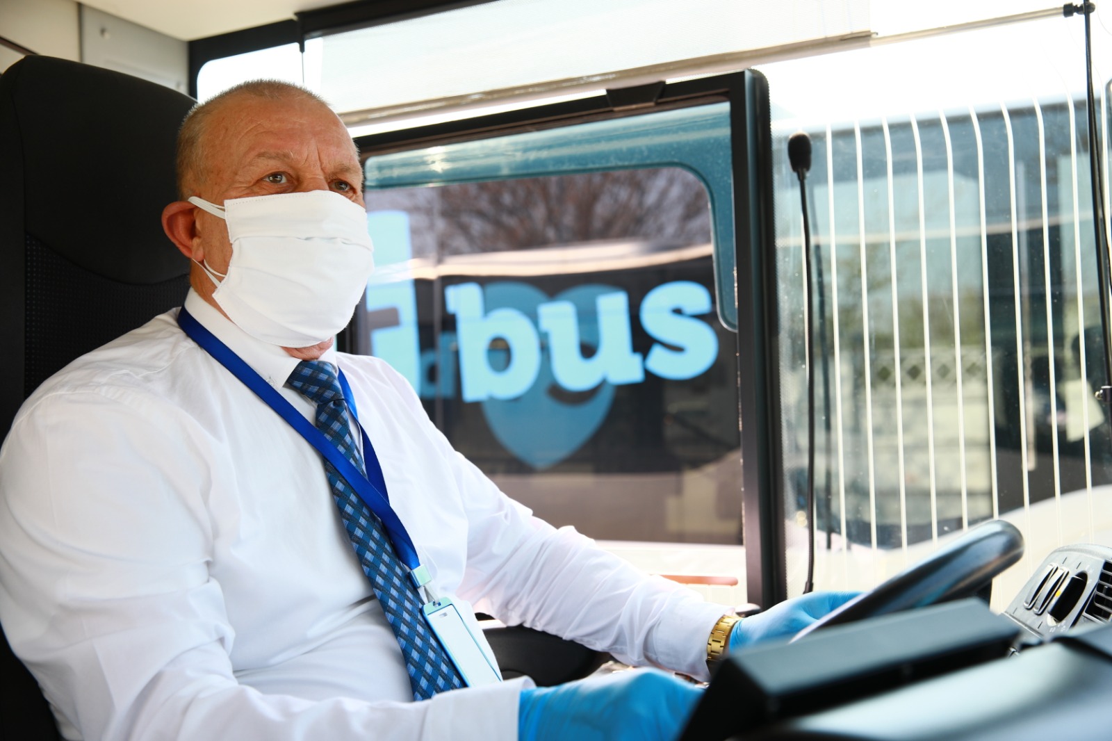 CONSTANȚA: Angajații CT BUS vor primi măsti de protecţie confecţionate în atelierul de tapiţerie al societății