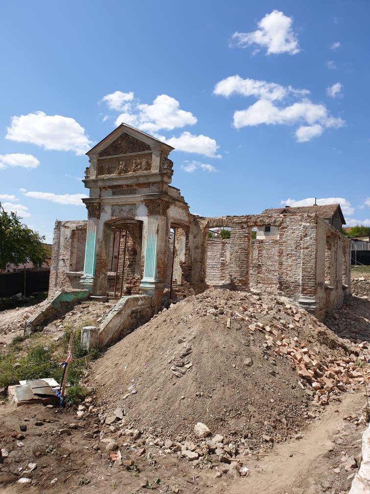 Şcoala Veche din Hârşova va fi restaurată și redată publicului ca Muzeu Regional. Lucrările sunt în derulare