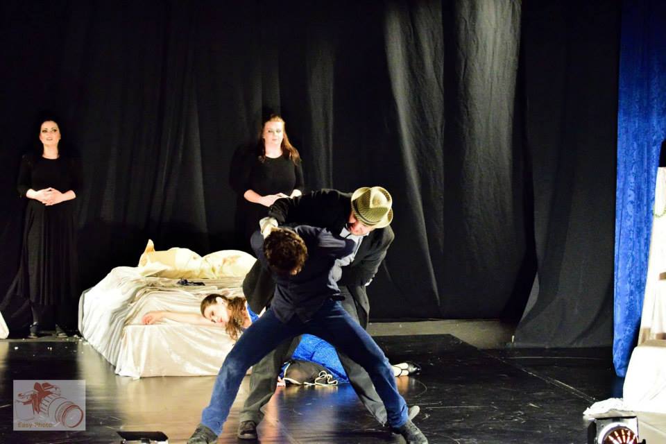 CONSTANȚA: „Requiem pentru suflete dragi”, spectacol de teatru online, pregătit de Facultatea de Arte din cadrul Universităţii “Ovidius”