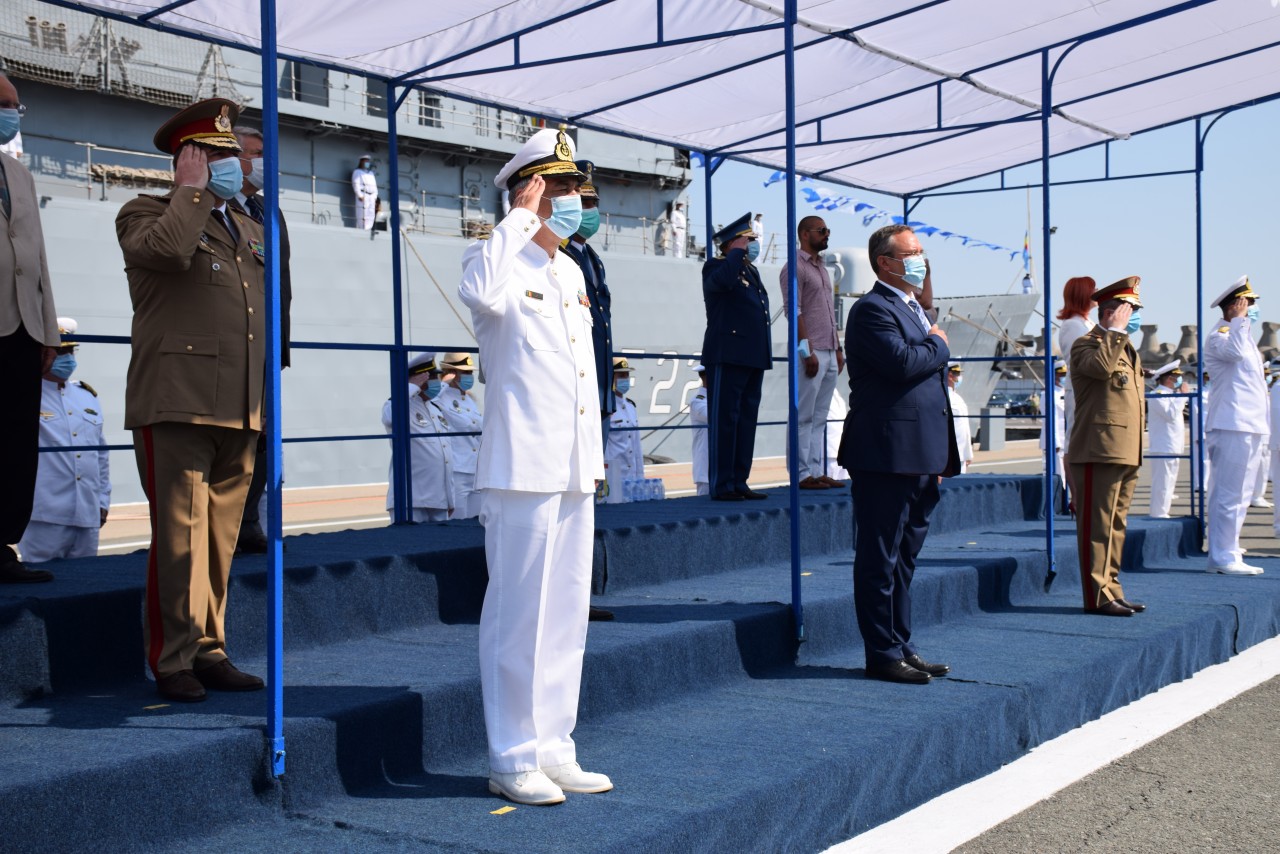 CONSTANȚA: Ceremonie de schimbare a conducerii Forţelor Navale Române, în Portul Militar
