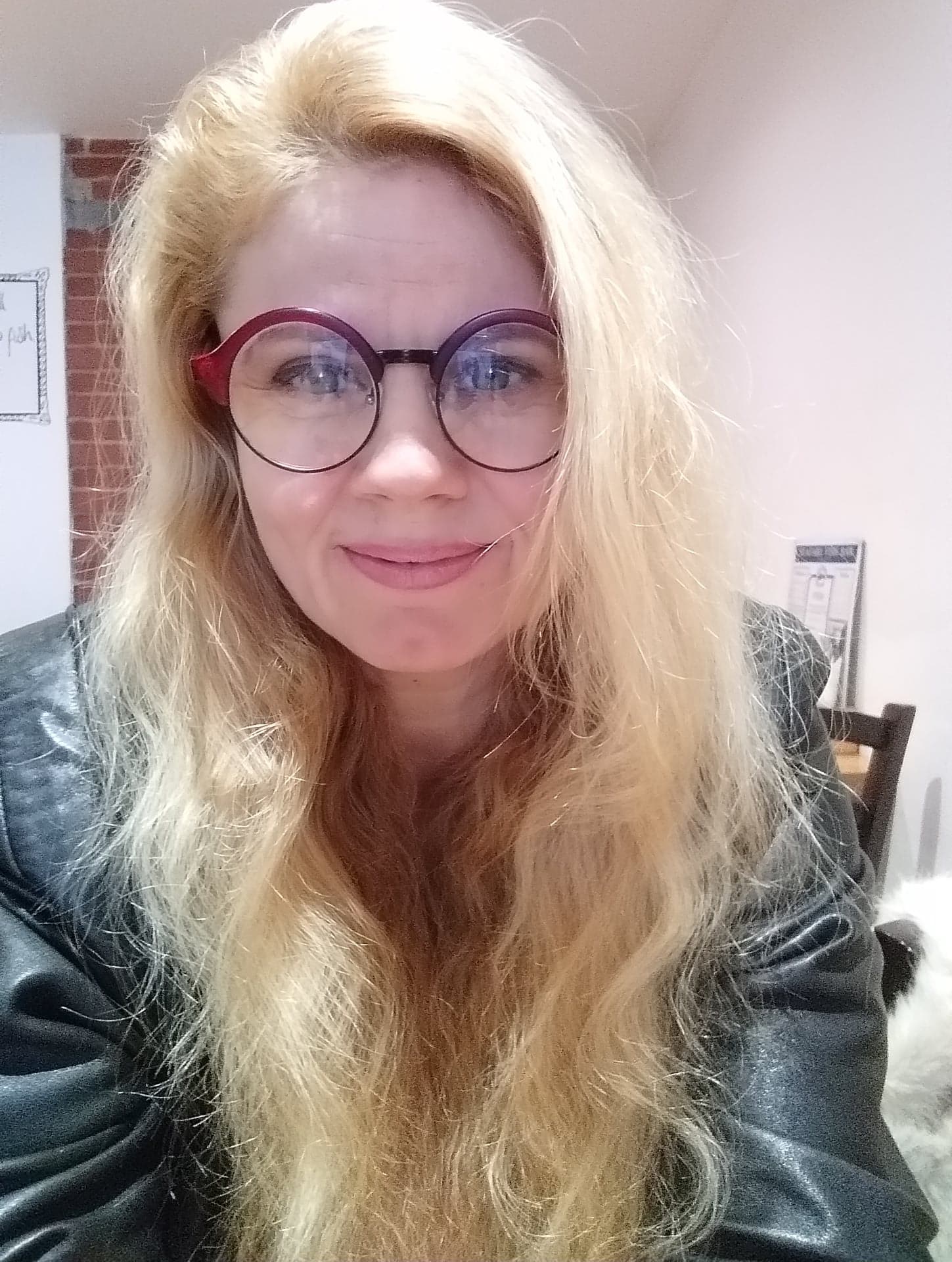 Loredana Tudor Tomescu: Scrisul te alege pe tine și în principiu e la fel cu orice artă