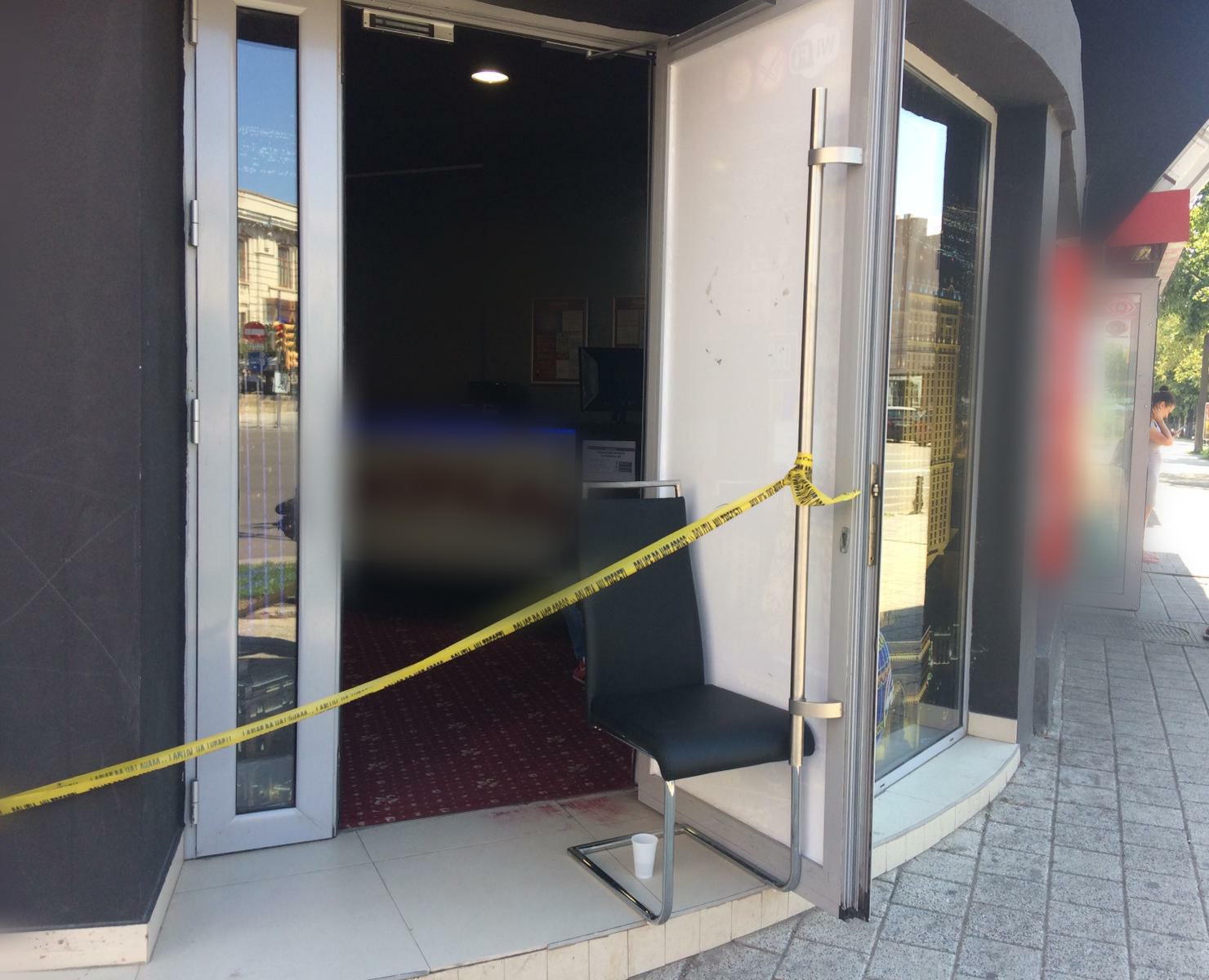 CONSTANȚA: Casieria unei săli de jocuri, prădată de un bărbat