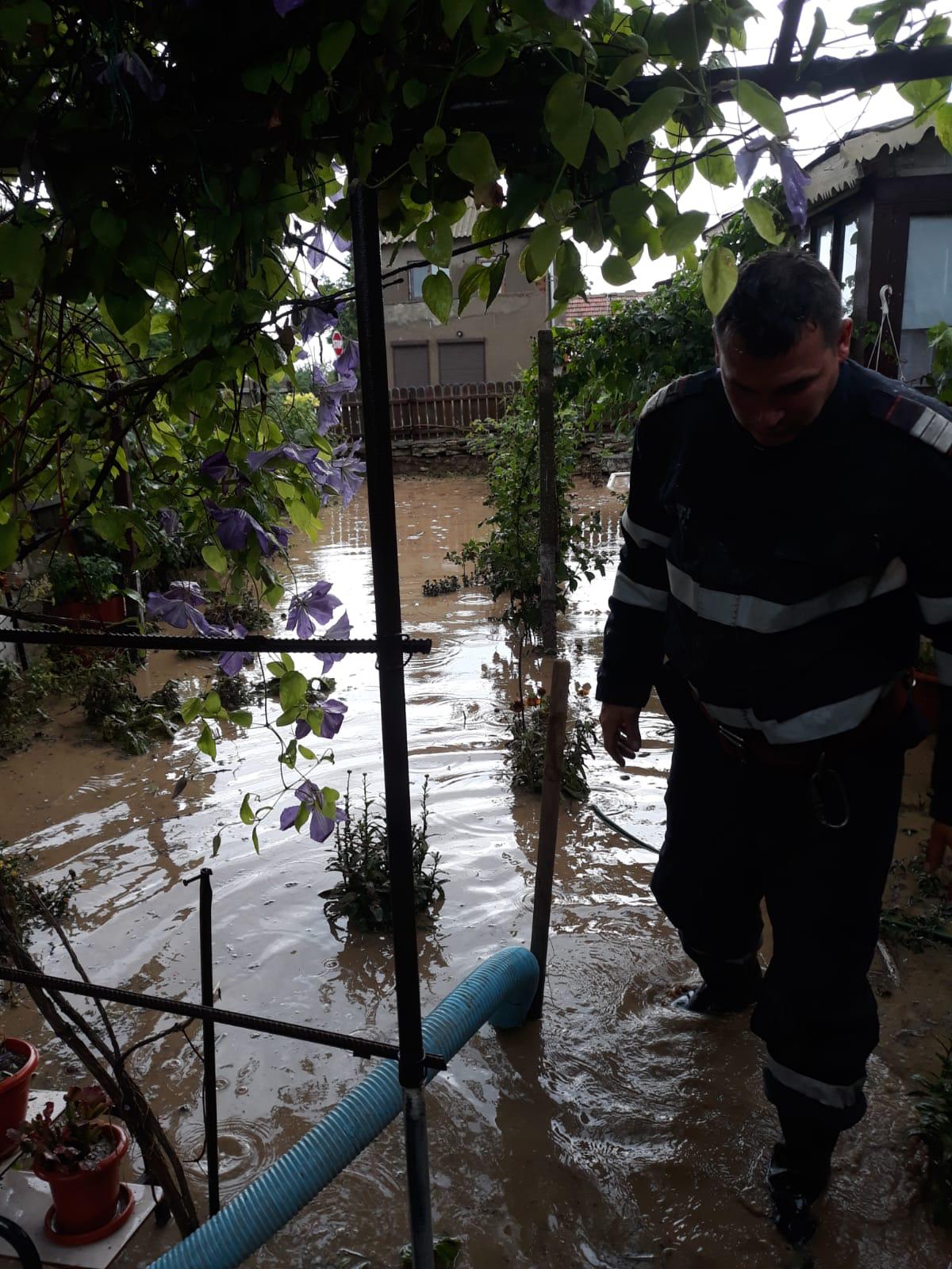 TULCEA: A început evaluarea pagubelor produse de ploile de săptămâna trecută