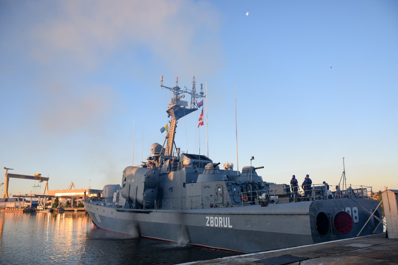 Trei nave militare românești participă la exercițiul multinațional „Breeze 20”