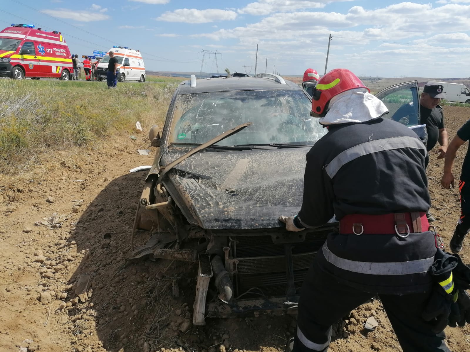 CONSTANŢA: Accident rutier pe DN22, lângă Palazu Mic. Patru răniţi, printre care şi un bebeluş