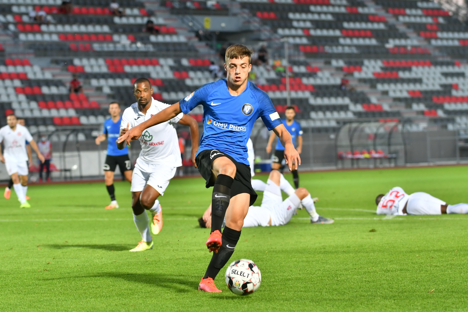 Debut în Liga 1 la 17 ani pentru FC Viitorul Constanța