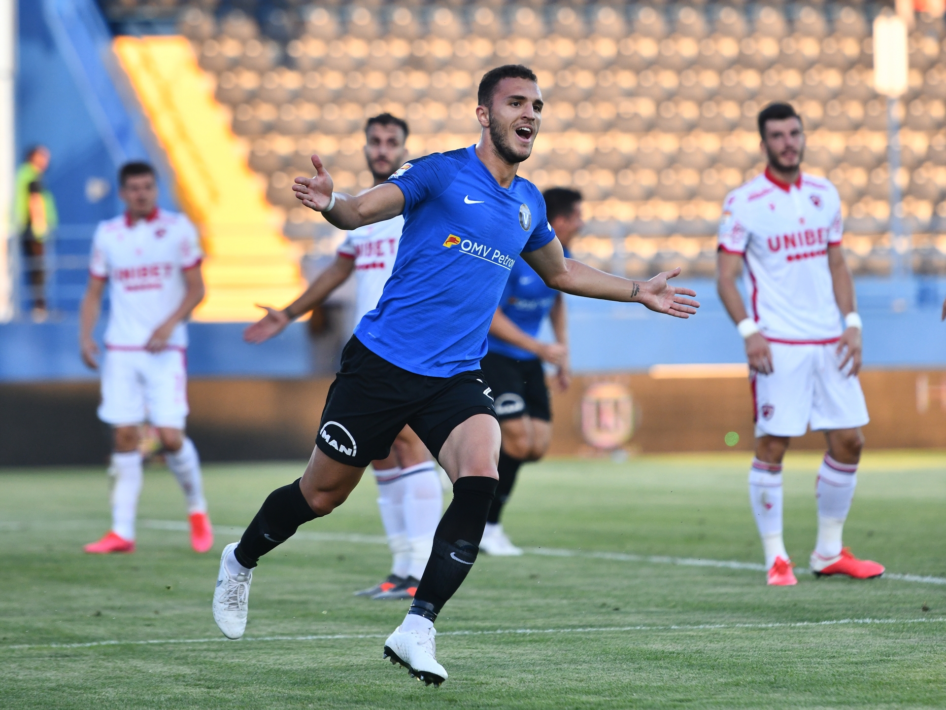 FC Viitorul Constanța o ține pe Dinamo în coada clasamentului