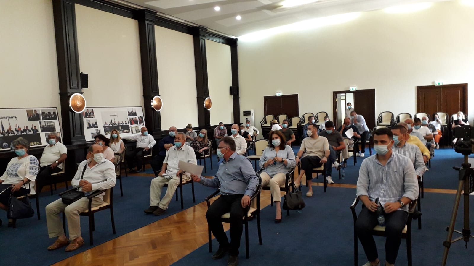CONSTANȚA: Neînțelegeri la ședința extraordinară a Consiliului Județean. Unele proiecte nu au fost supuse aprobării sau au fost retrase de inițiator