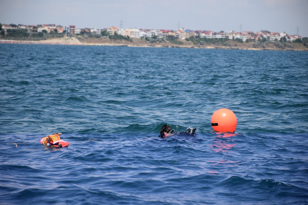 Sute de marinari și scafandri militari români se instruiesc împreună cu partenerii străini