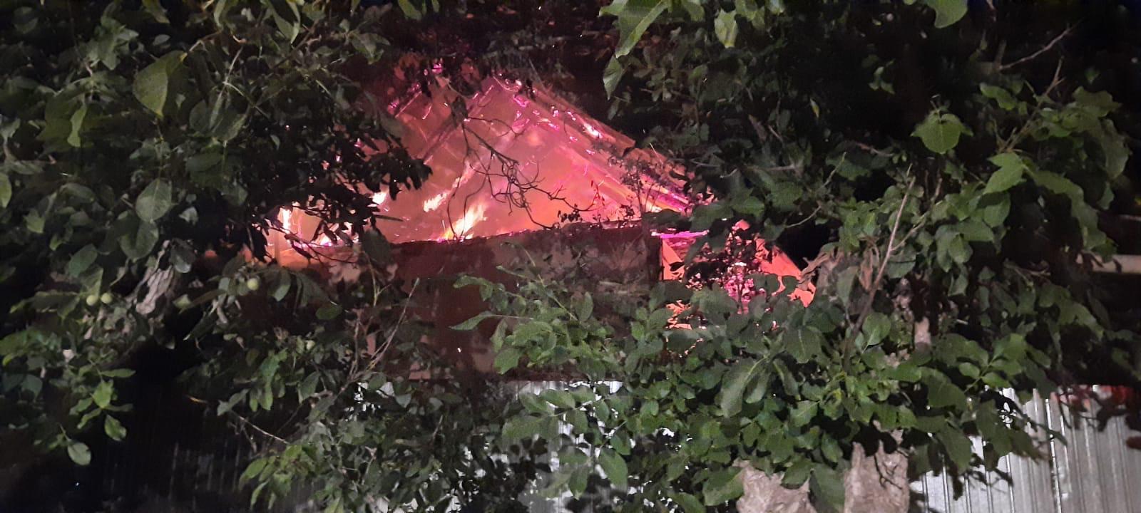 Județul TULCEA: Locuință distrusă de un incendiu