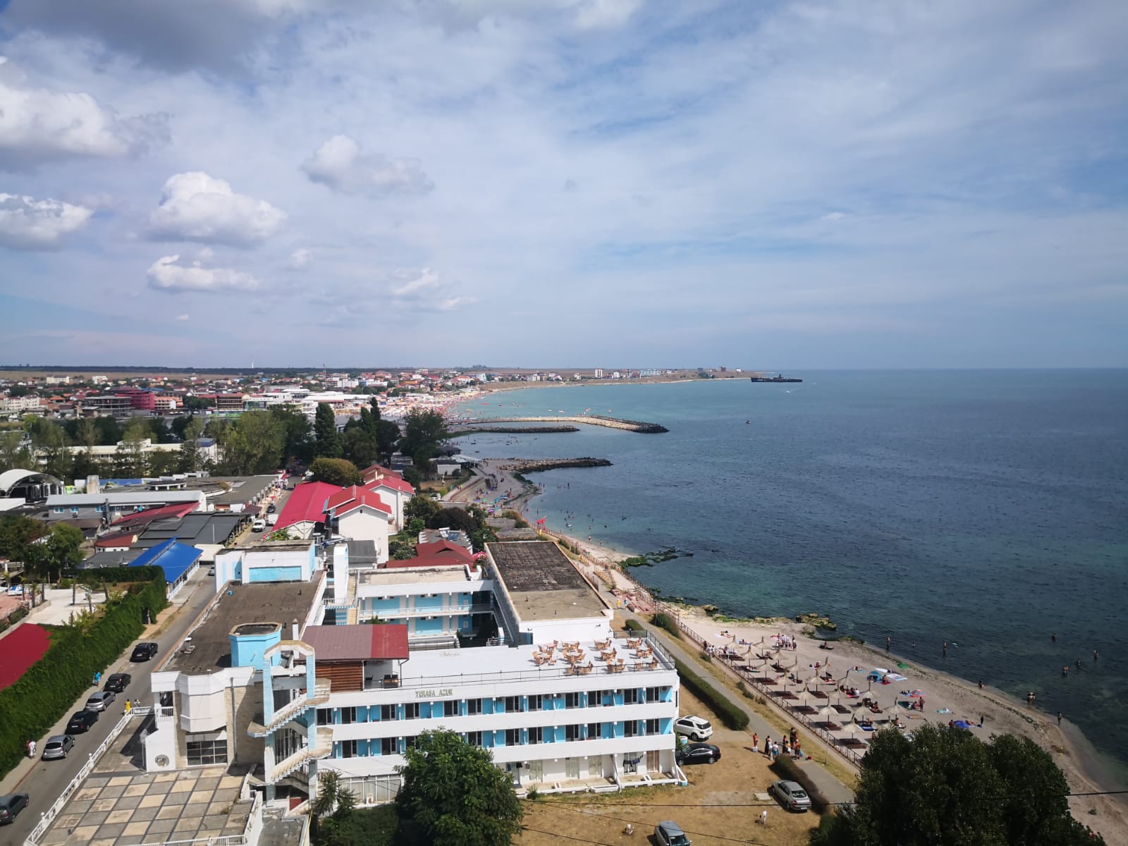 Costineşti, printre staţiunile preferate de turişti în minivacanţa de 1 Mai